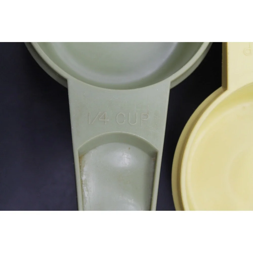 Vintage Tupperware Measuring Cups Set of 6 Green Yellow Nesting Cups